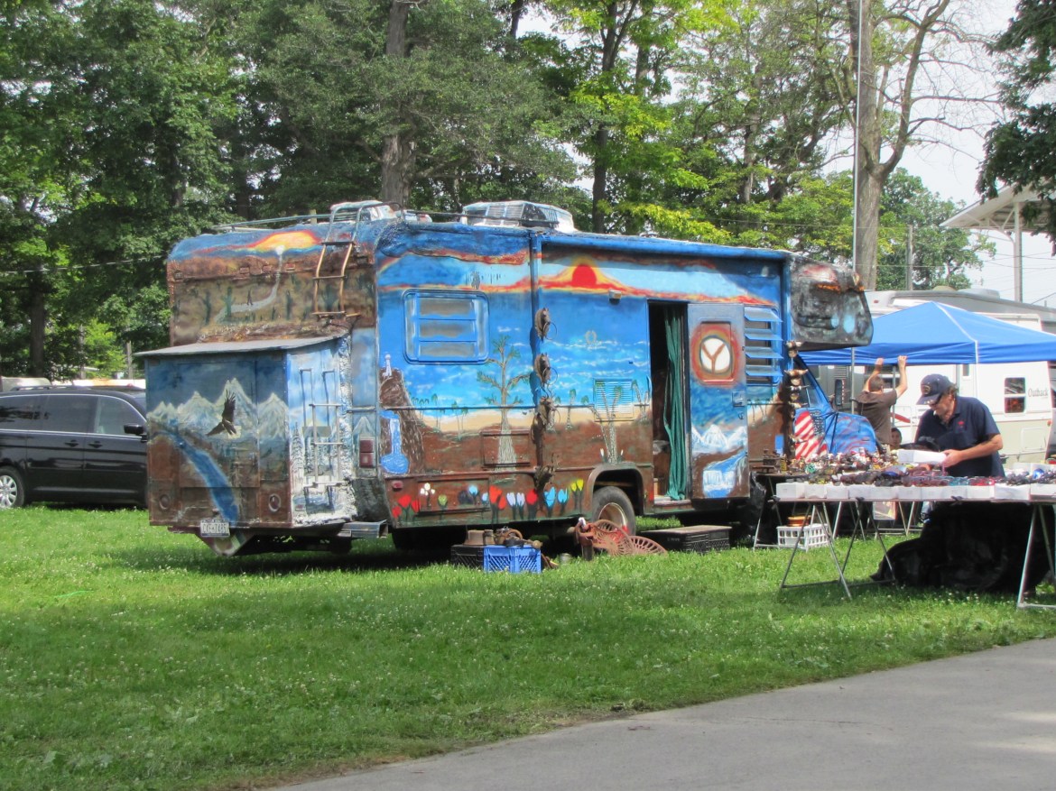 Painted Rocks Rv Unique RV paint job | Roadtirement