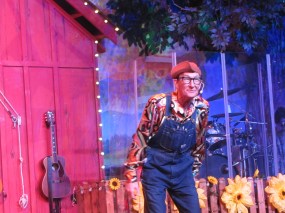 Harry Edenburn as "Harley Worthit"